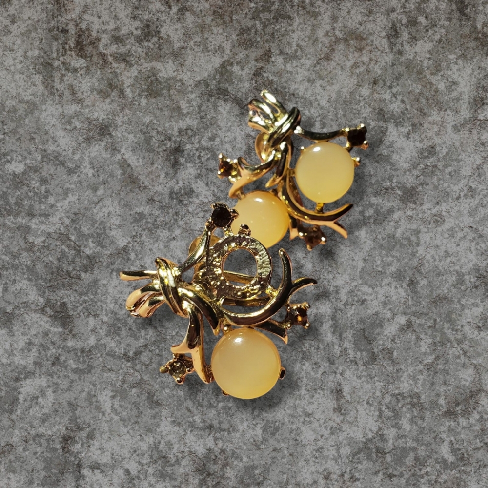Elegant Gold and Cream Earrings Screwback Vintage Pink Toned Stone Silver Plated